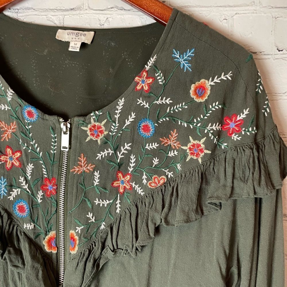 UMGEE Ruffled Zipper Front Jacket with Floral Embroidered Detail Medium - Picture 5 of 16